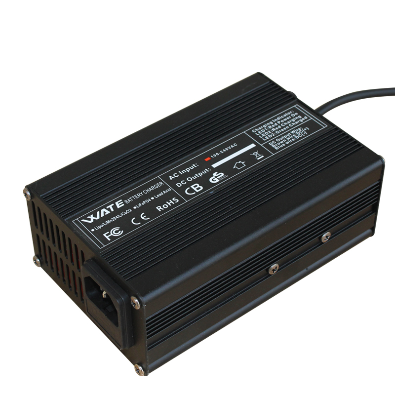 شاحن بطارية ليثيوم مع مروحة ،  - مراجعة 84V 20A Smart Charger وسعره